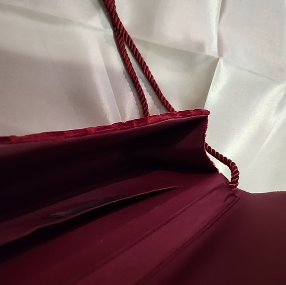 Laura Biagiotti Velvet Cross-body Burgandy Bag, Rose Pattern Imprint Appr 10x4.5 - Picture 13 of 16